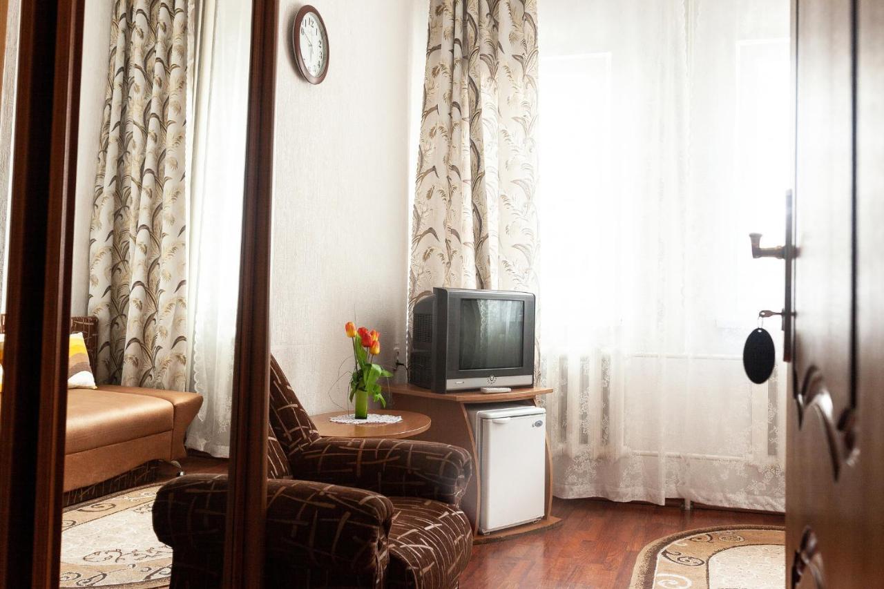 Gostinitsa "Elen" Hotell Shchuchyn Exteriör bild