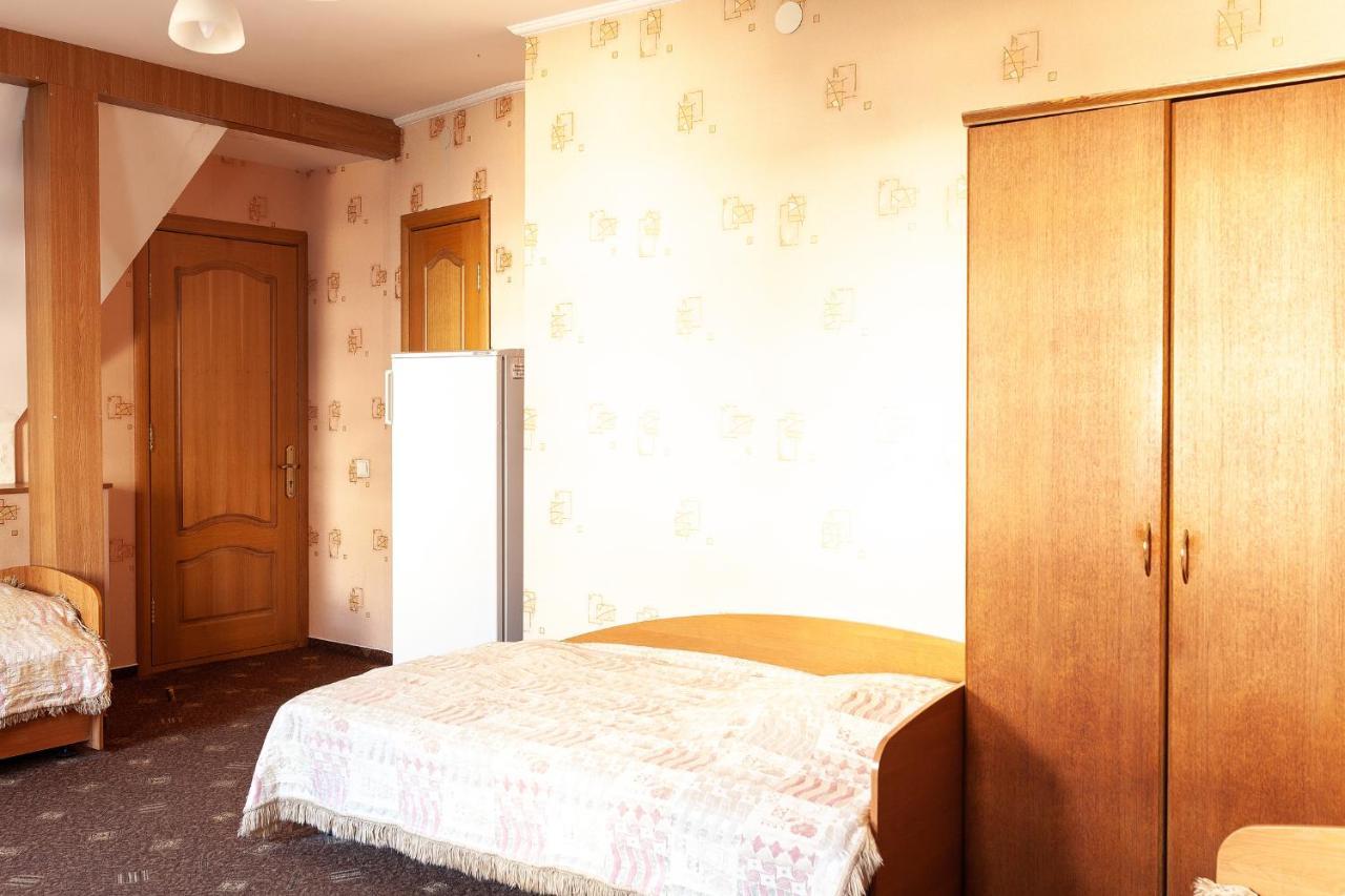 Gostinitsa "Elen" Hotell Shchuchyn Exteriör bild