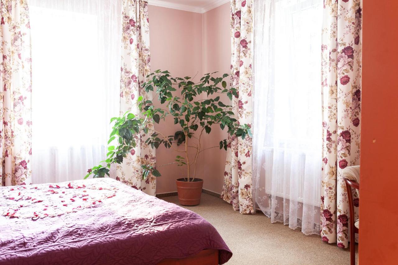 Gostinitsa "Elen" Hotell Shchuchyn Exteriör bild